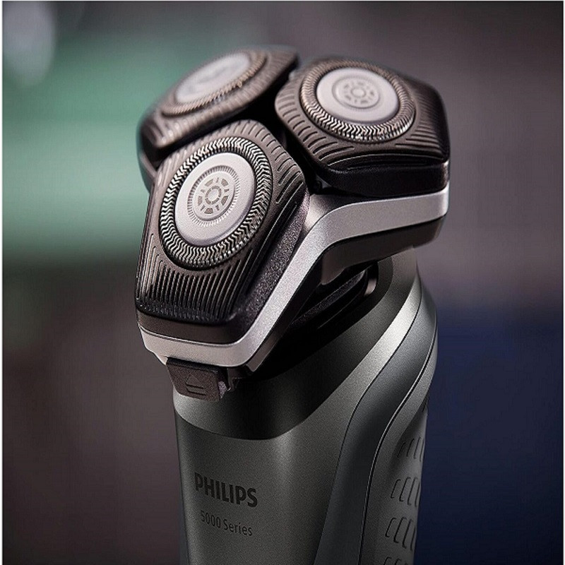ماشین اصلاح موی صورت فیلیپس مدل SHAVER 5000 Series با تیغههای کربن استیل، سنسور هوشمند، سرهای انعطافپذیر 360 درجه، ضد آب، قابلیت اصلاح با شماره صفر، شارژ سریع و منبع انرژی کابل USB