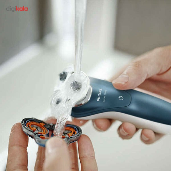 ماشین اصلاح صورت فیلیپس مدل S7370/12 با تیغه استیل ضدزنگ، اصلاح چرخشی، مناسب استفاده خشک و مرطوب، سری منعطف در 5 جهت، شارژ سریع 5 دقیقهای، 50 دقیقه زمان استفاده، چراغ نشانگر باتری و نشانگر تعویض سری